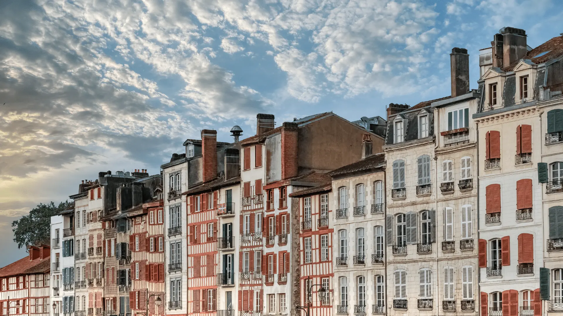 Immeubles de Bayonne au Pays Basque Français